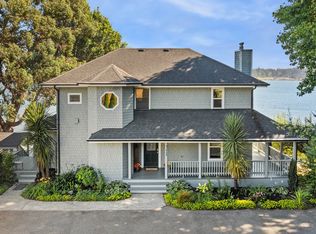 93646 Mallard Ln, North Bend, OR 97459