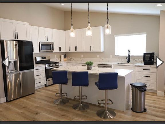 2nd image of 3013 Beech Knoll Ct