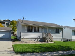 218 Dotson Dr, Ames, IA 50014