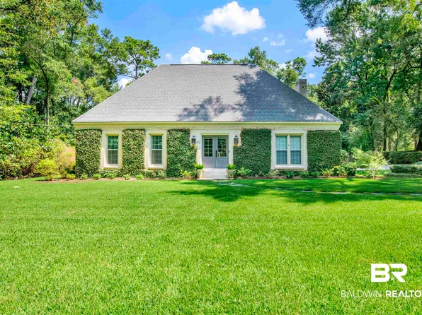 302 Bay Hill Dr, Daphne, AL 36526