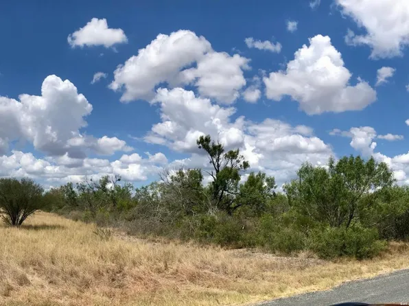 425 County Road 5780 LOT 32, Castroville, TX 78009