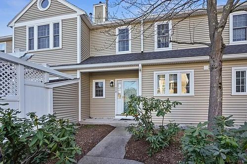 310 Tilden Commons Ln #310 Photo 1