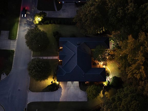 2nd image of 4851 Bluegrass Pkwy