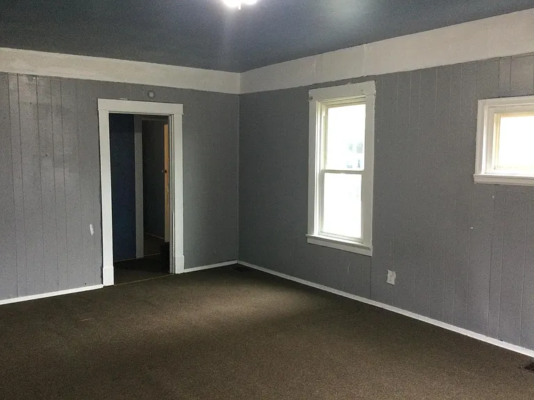 253 Ontario St #LOWER — Photo 11