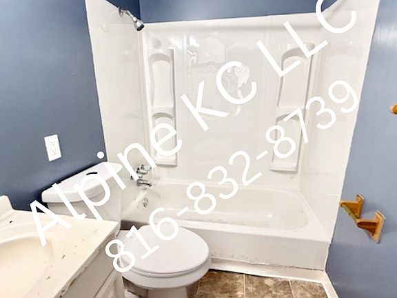 5th image of 1619 Cambridge Ave