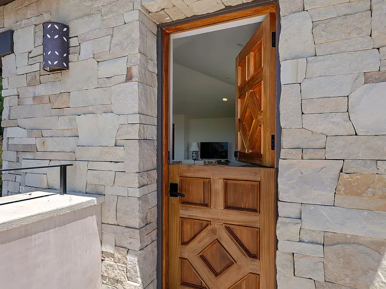 2700 Vista Oceano Ln — Photo 10