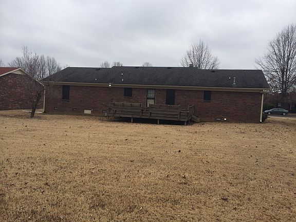 5th image of 439 W University Pkwy