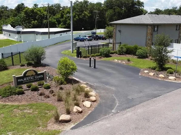 37206 Majestic Oak Ct, Dade City, FL 33525