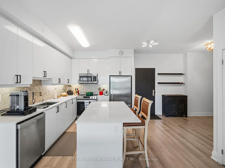 35 Fontenay Ct #606 — Photo 1
