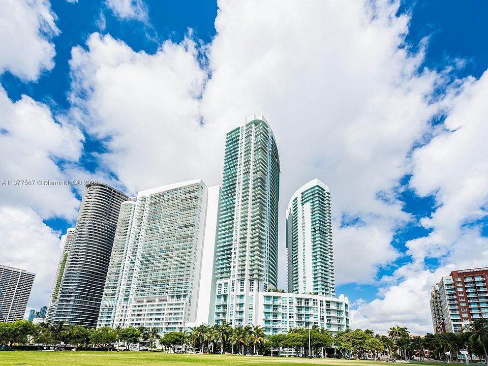 1st image of 1900 N Bayshore Dr APT 3418