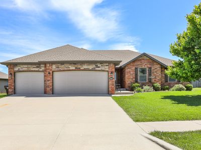 1918 N Brook Hollow Drive, Nixa, MO, 65714