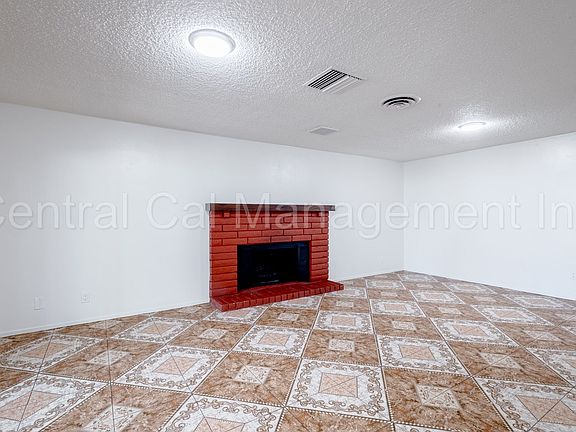 4th image of 3600 Vincent Ct
