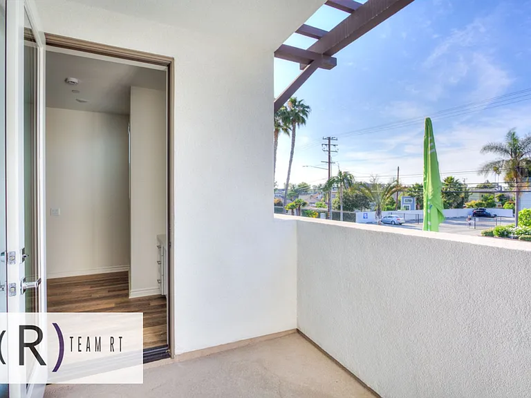 11454 Artesia Blvd — Photo 11