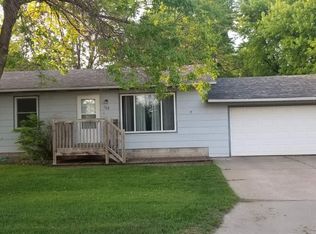 108 E Maple St, Harrisburg, SD 57032