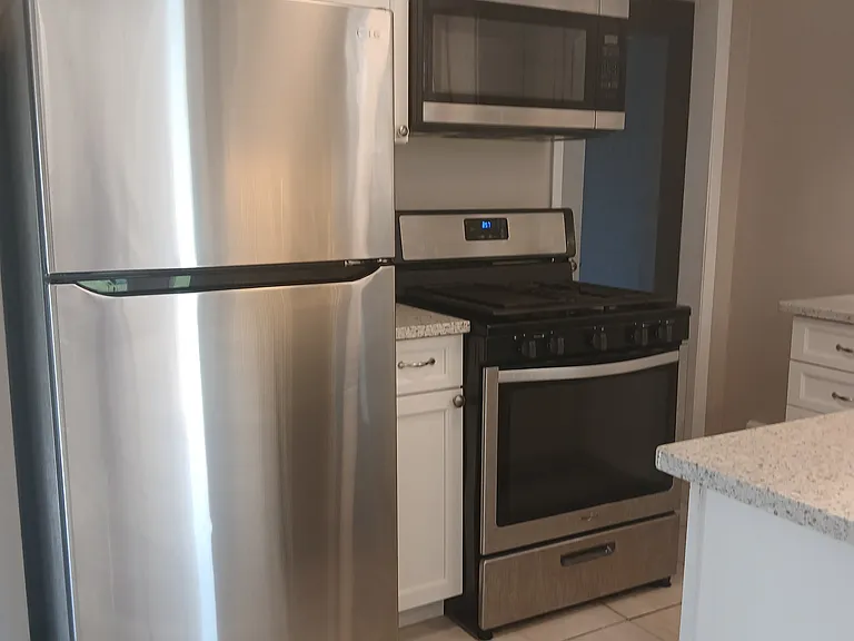 1214 Elmwood Rd — Photo 16