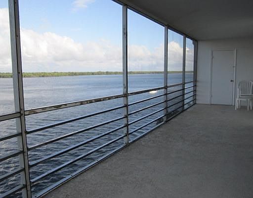 1st image of 36 Yacht Club Dr APT 601