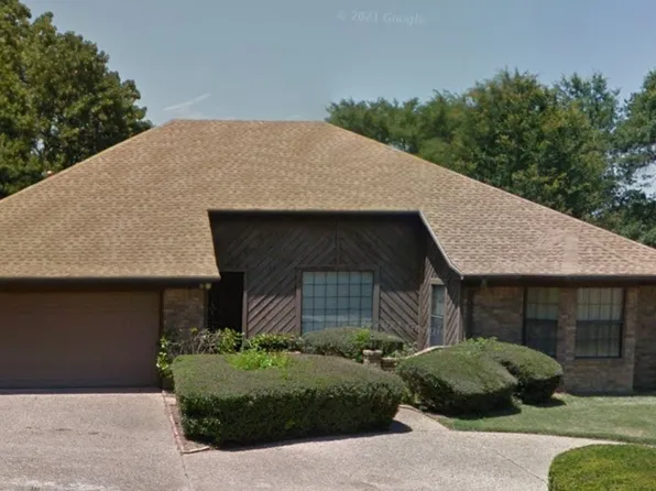 2106 Kensington Dr, Tyler, TX 75703