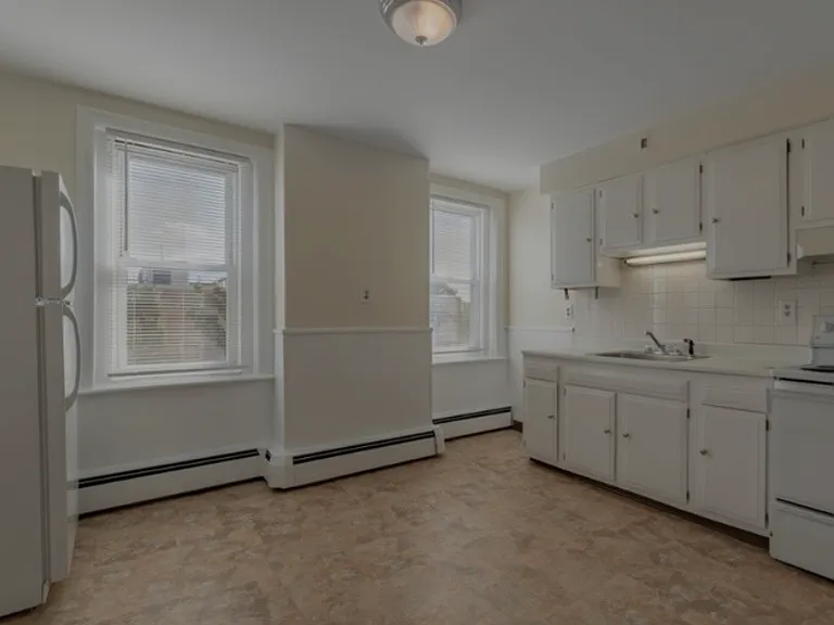 132 Emerson St #33 — Photo 9