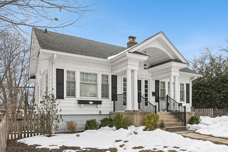 2nd image of 3 Fuller Ave
