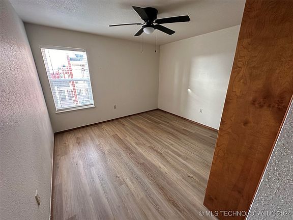 5th image of 301 E Washington Ave APT 314
