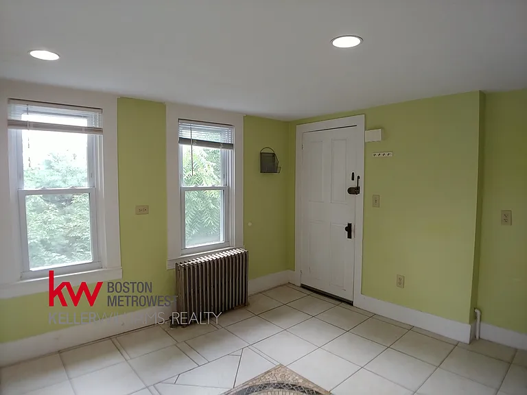 77 Hudson St #2 — Photo 4