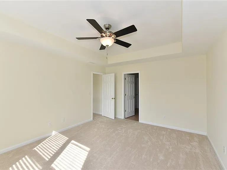 2515 Spring Grove Ct — Photo 26
