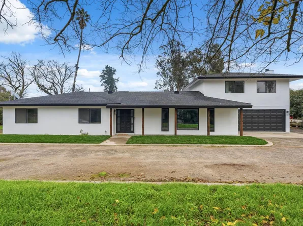 10326 N Fowler Ave, Clovis, CA 93619