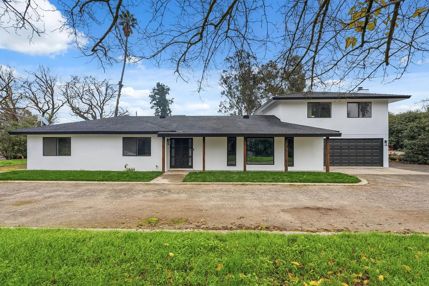 10326 N Fowler Ave photo 1