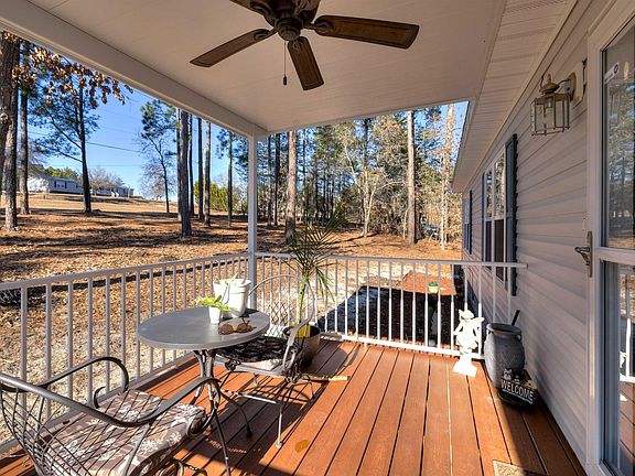 4th image of 228 Smithfield Cir