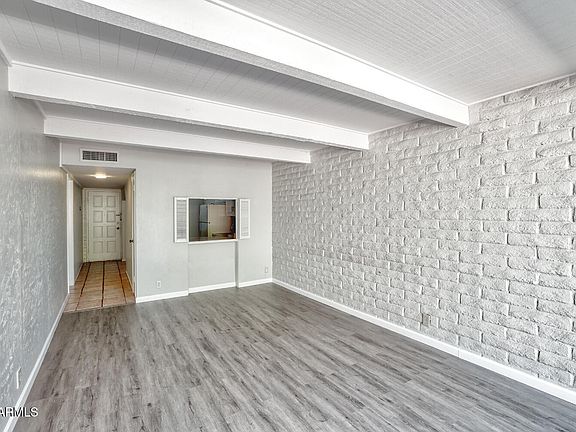 4th image of 3012 N 32ND Street #35