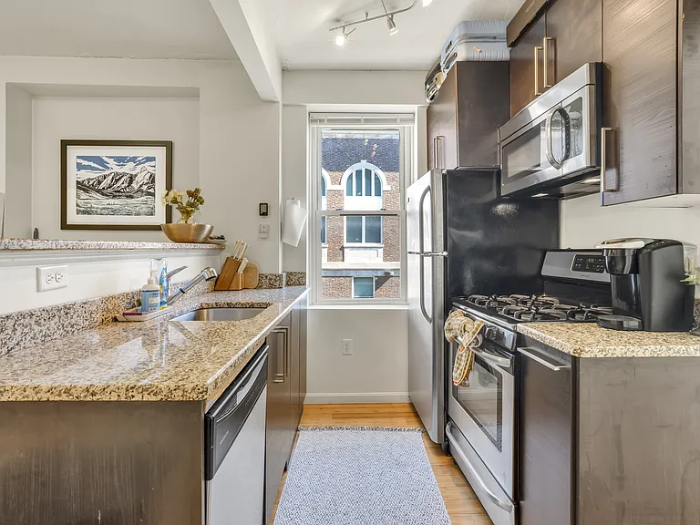 35 N Margin St #4 — Photo 16
