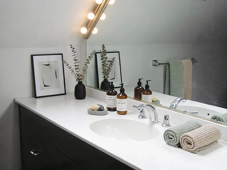 488 Watertown St #2 — Photo 6