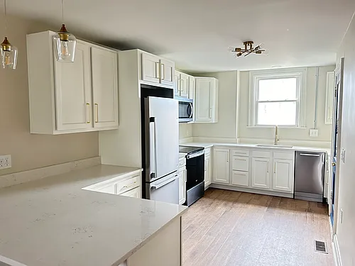 1385 Northwest Blvd Photo 1
