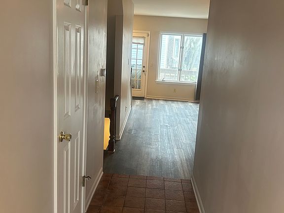 5th image of 395 Alexander St APT 12