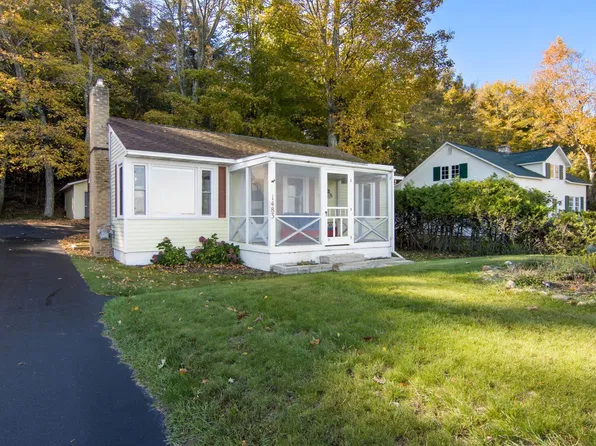 1483 S Shore E, Frankfort, MI 49635