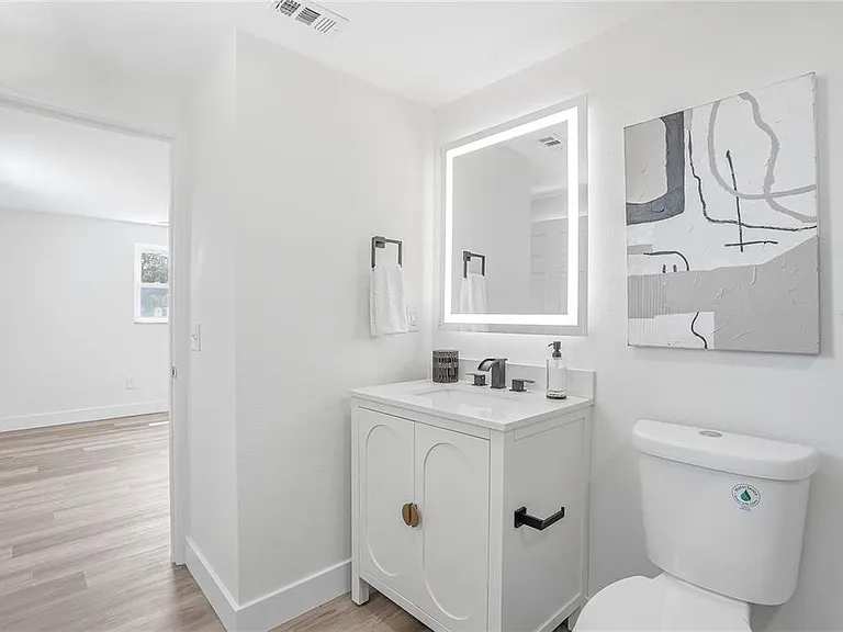 1004 Idlebriar Way — Photo 13