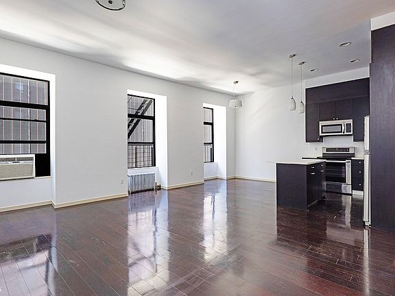 3rd image of 45 University Pl APT 4
