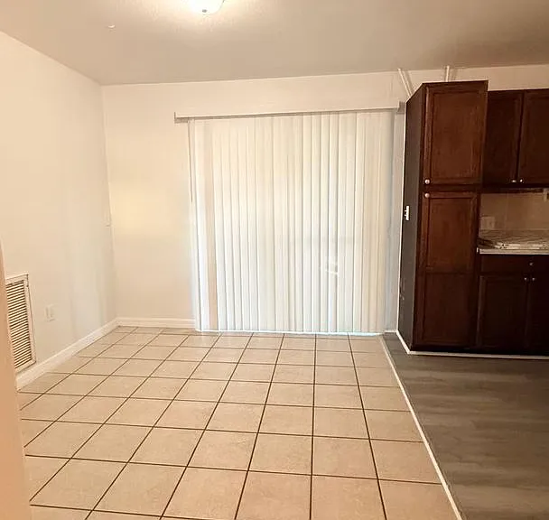 1604 Woodlyn Dr — Photo 3