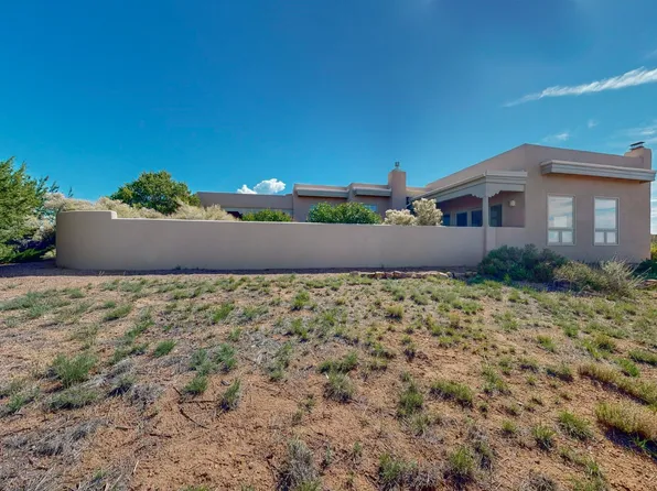 8 Descanso Rd, Santa Fe, NM 87508