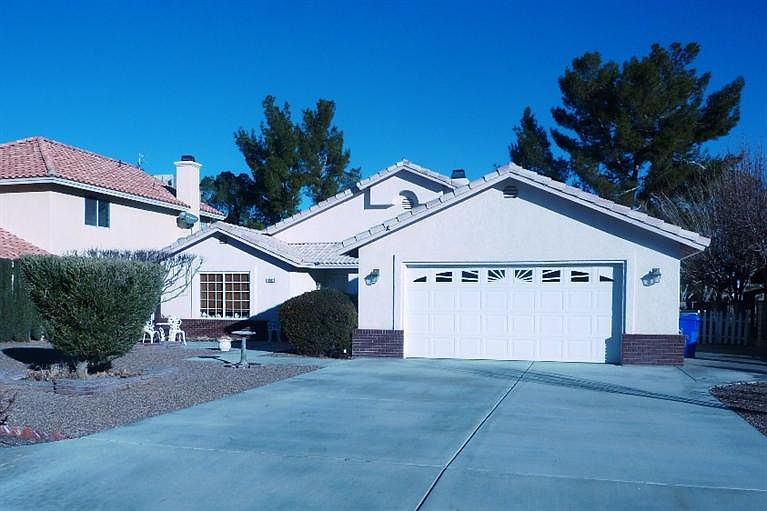 1st image of 14912 Blue Grass Dr