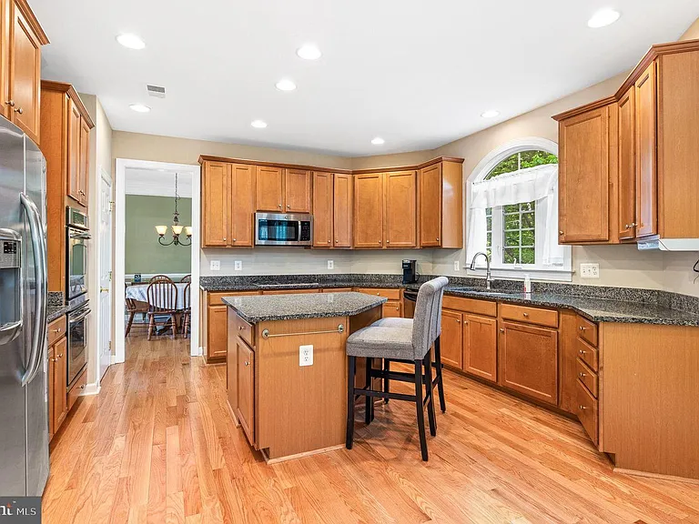 3314 Lady Catherine Cir — Photo 5