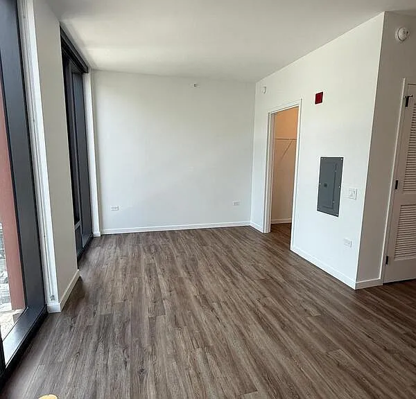 139 N Aberdeen St #507 — Photo 4