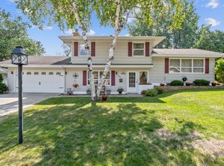 3520 Xylon Ave N, New Hope, MN 55427