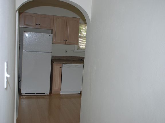 5th image of 10343 Anzeiger Ave