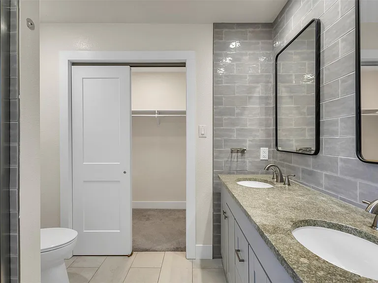 12312 Yarmont Way — Photo 20