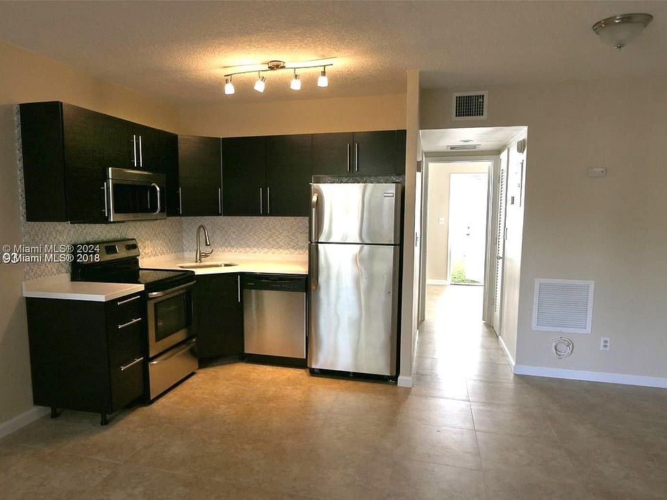 1st image of 1878 NE 46th St #2