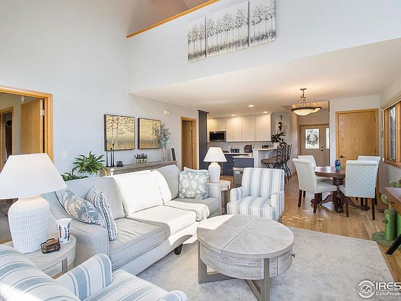 4th image of 1360 Raven Cir #A