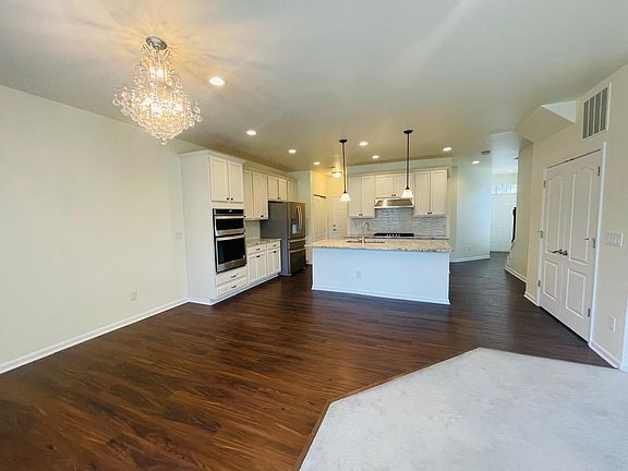 2nd image of 43478 Chancellor Ln