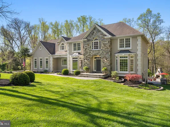 10409 Hunter Station Rd, Vienna, VA 22181