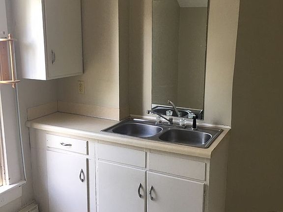 5th image of 124 2nd Ave SW #1241/2